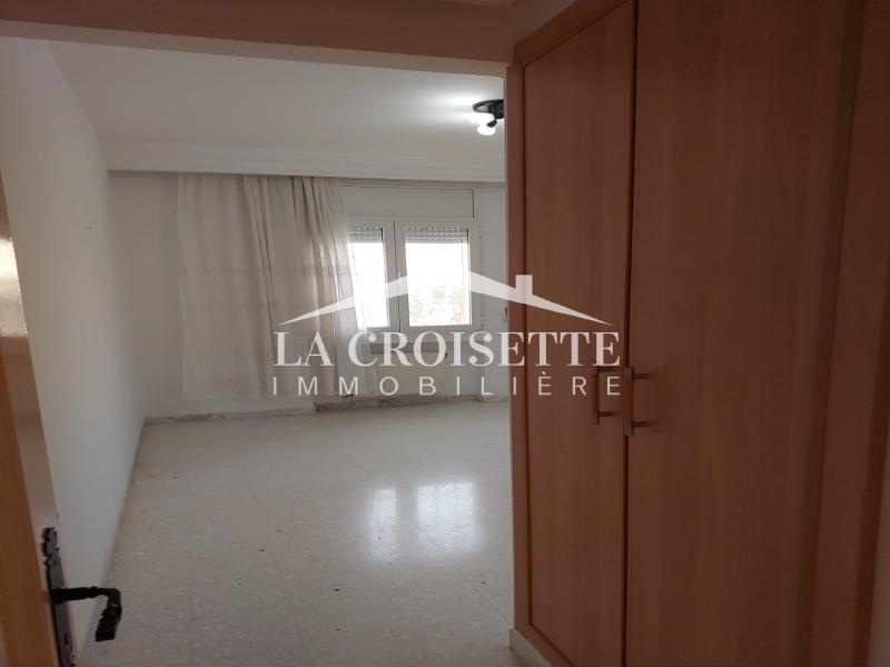 Appartement S+3 avec jardin à La Marsa
